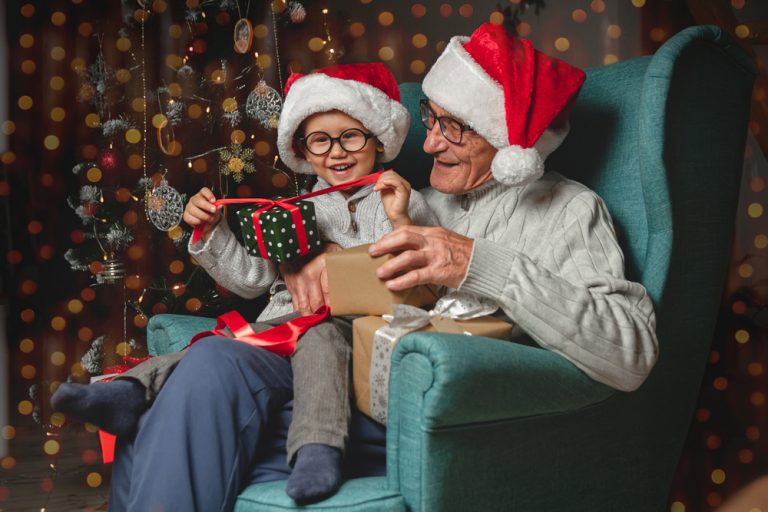 4 Great Christmas Gifts for Seniors